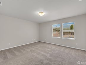 2142 S 263rd Street, Des Moines WA 98198