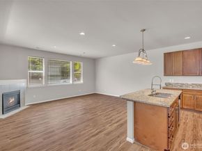 2142 S 263rd Street, Des Moines WA 98198