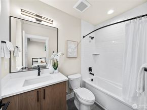 537 NW Juniper Street, Issaquah WA 98027