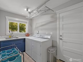 4909 Chinook Drive, Everett WA 98203