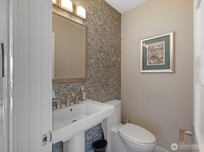 4909 Chinook Drive, Everett WA 98203