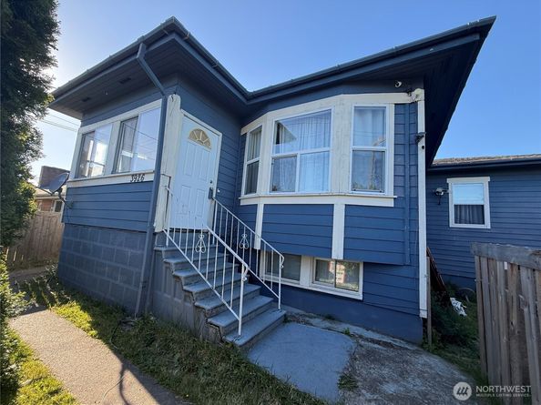 3926 S Warsaw Street, Seattle WA 98118