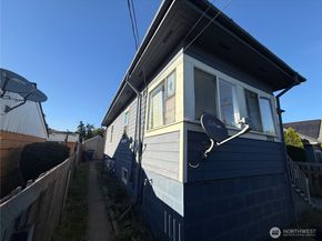 3926 S Warsaw Street, Seattle WA 98118