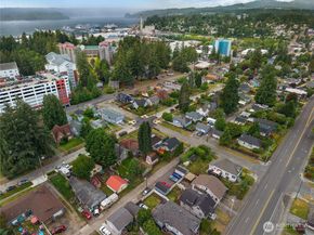 206 Hewitt Avenue, Bremerton WA 98337