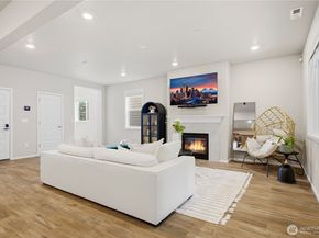 19518 9th Avenue SE, Bothell WA 98012