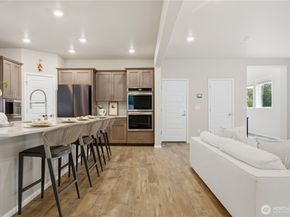 19518 9th Avenue SE, Bothell WA 98012