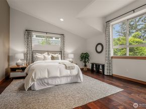 10644 Bartlett Avenue NE, Seattle WA 98125