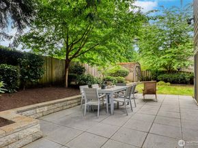 10644 Bartlett Avenue NE, Seattle WA 98125