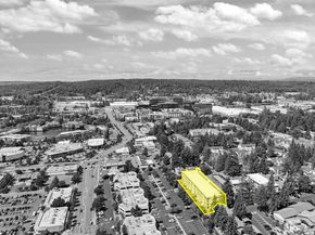 701 122nd Avenue NE 205, Bellevue WA 98005
