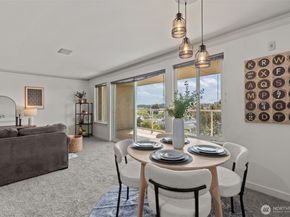 701 122nd Avenue NE 205, Bellevue WA 98005