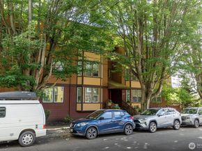 209 N 39th Street 304, Seattle WA 98103