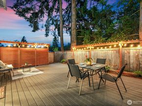 1706 NE 27th Place, Renton WA 98056