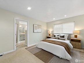 1706 NE 27th Place, Renton WA 98056