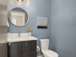 5903 20th Avenue S, Seattle WA 98108