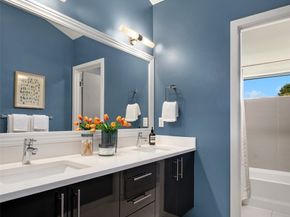 5903 20th Avenue S, Seattle WA 98108