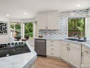 4020 262nd Place SE, Sammamish WA 98029