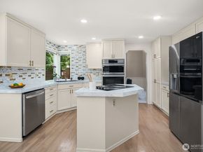 4020 262nd Place SE, Sammamish WA 98029