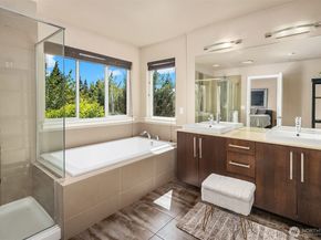 2525 122nd Place SE, Everett WA 98208