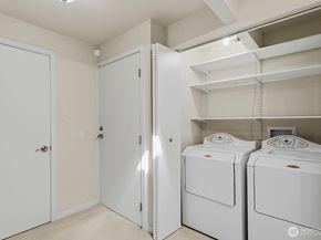 11512 103rd Place NE B6, Kirkland WA 98033