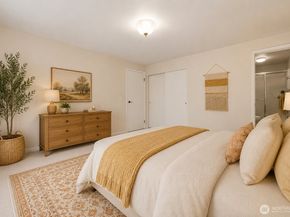 11512 103rd Place NE B6, Kirkland WA 98033