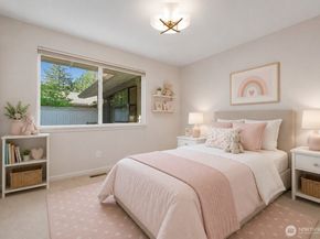 11512 103rd Place NE B6, Kirkland WA 98033