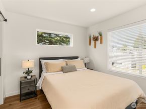 1407 N 103rd Street, Seattle WA 98133