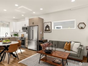 1407 N 103rd Street, Seattle WA 98133