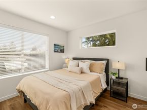 1407 N 103rd Street, Seattle WA 98133