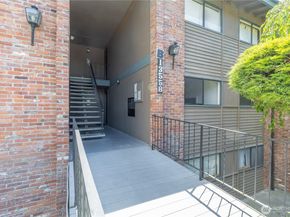 13558 37th Avenue S 21, Tukwila WA 98168