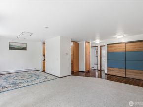 13558 37th Avenue S 21, Tukwila WA 98168