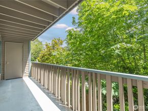 13558 37th Avenue S 21, Tukwila WA 98168