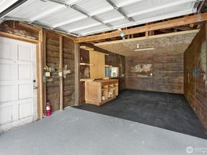 10327 Stone Avenue N, Seattle WA 98133