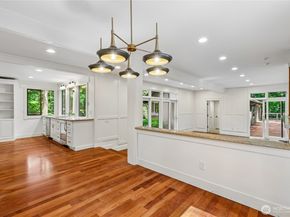3720 131st Avenue NE, Bellevue WA 98005