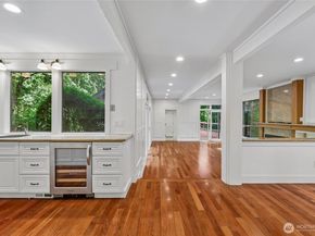 3720 131st Avenue NE, Bellevue WA 98005