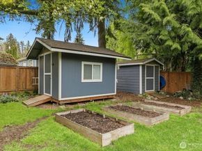 2122 N 128th Street, Seattle WA 98133