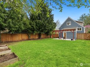 2122 N 128th Street, Seattle WA 98133