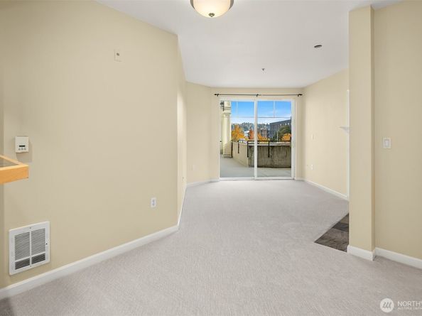 1525 NW 57th Street 211, Seattle WA 98107