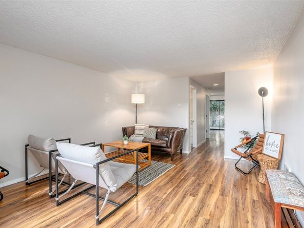 20620 76th Avenue W K, Edmonds WA 98026
