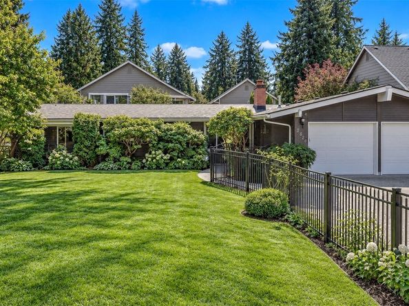 2526 204th Street SW, Lynnwood WA 98036