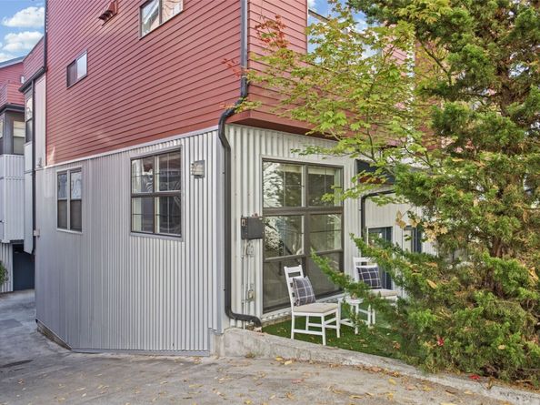 3607 N Interlake Ave N B, Seattle WA 98103