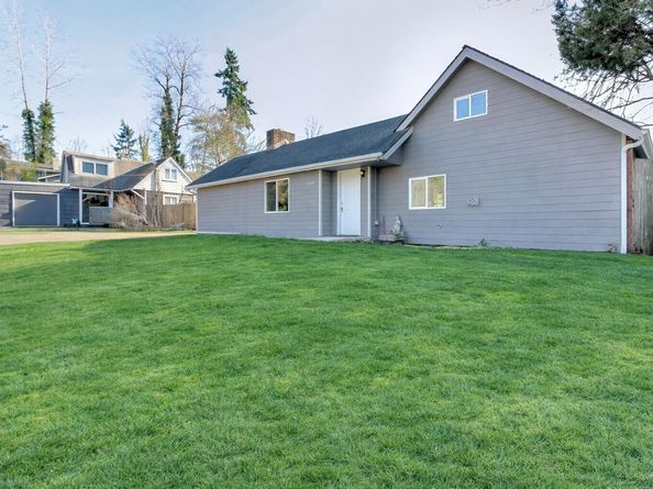 26134 108th Avenue SE, Kent WA 98030