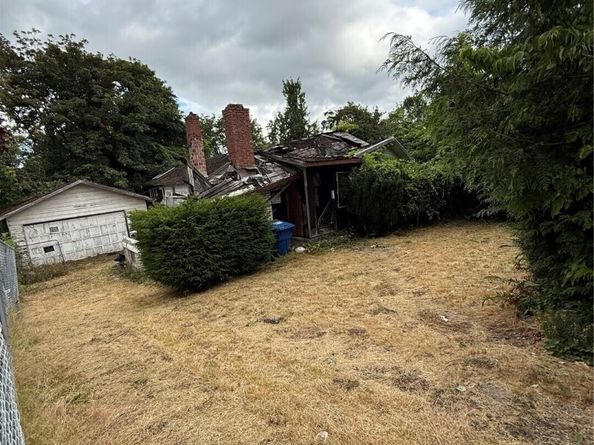 11425 69th Place S, Seattle WA 98178