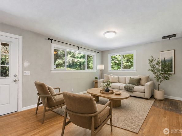 18833 NE 143rd Street, Woodinville WA 98072