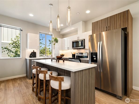 7628 222nd Street SW c4, Edmonds WA 98026
