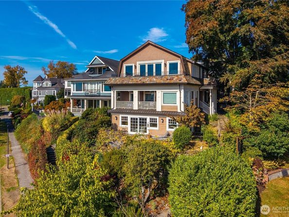 604 W Kinnear Place, Seattle WA 98119