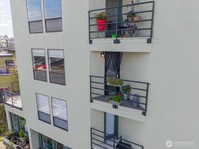 4000 24th Avenue W 202, Seattle WA 98199