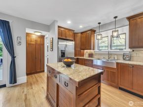2635 46th Avenue SW, Seattle WA 98116