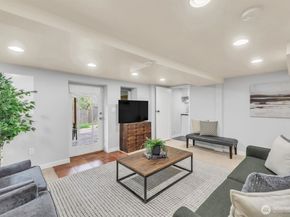 2635 46th Avenue SW, Seattle WA 98116