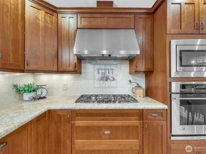 2635 46th Avenue SW, Seattle WA 98116