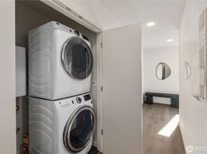 926 N 35th Street, Seattle WA 98103
